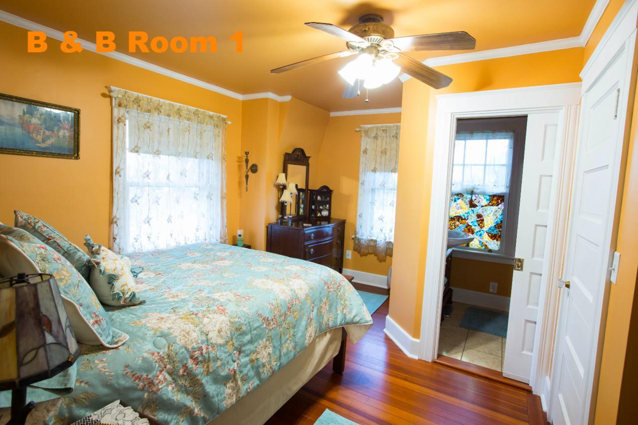 Sheppard'S Campus B&B Kingston Bagian luar foto